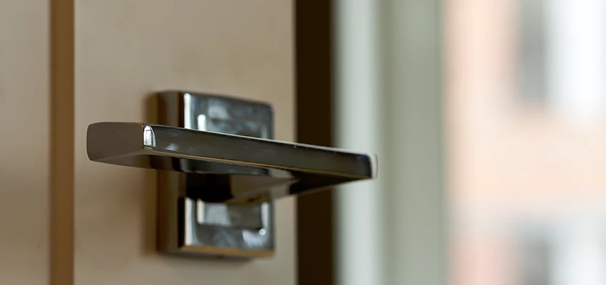 Door Lever Knob Repair in Burbank, California